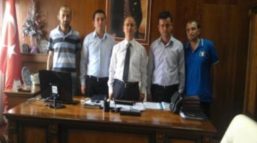 Ak Parti &Ouml;z&uuml;rl&uuml;ler Komisyonu Ziyaretlerini S&uuml;rd&uuml;r&uuml;yor