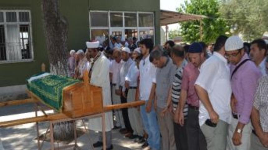 Yalova&rsquo;da Kalp Krizinden Vefat Eden M&uuml;ft&uuml;, Saruhanlı&rsquo;da Defnedildi
