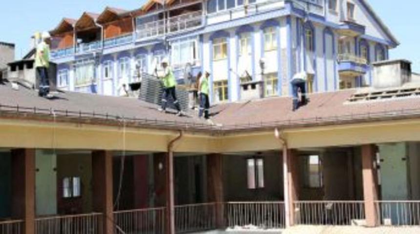 Sivas Belediyesi Azerbaycan İş Merkezi'ni Sistemli Bir Şekilde Yıkacak