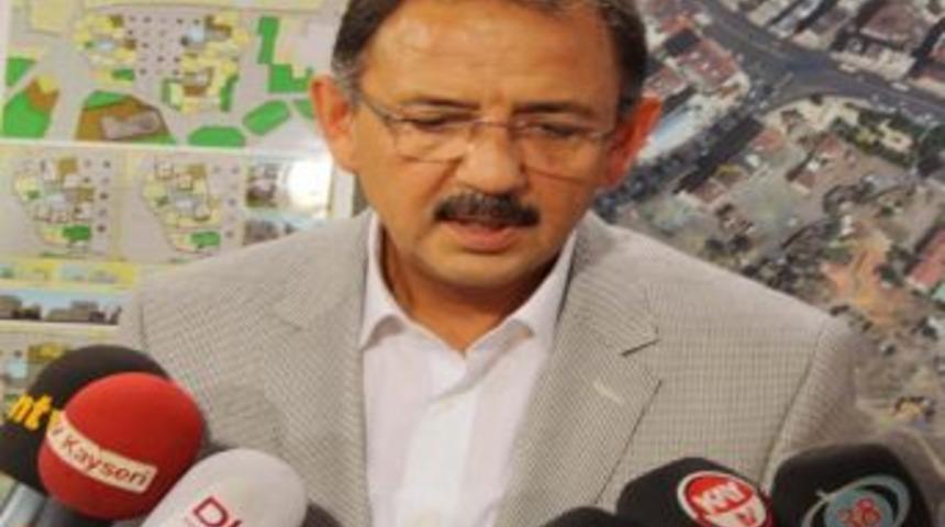 Başkan &Ouml;zhaseki L&uuml;ks İftar Sofralarını Eleştirdi
