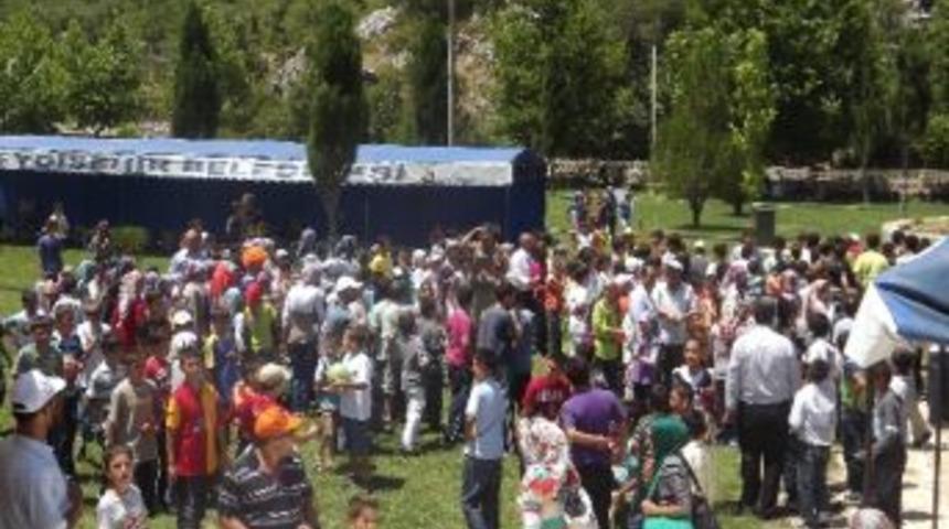 2 Bin Kur&rsquo;an Kursu Ve Cami &Ouml;ğrencisi Piknikte Bir Araya Geldi