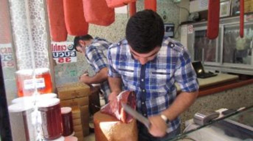 Ramazanın G&ouml;zdesi &lsquo;pastırma&rsquo;