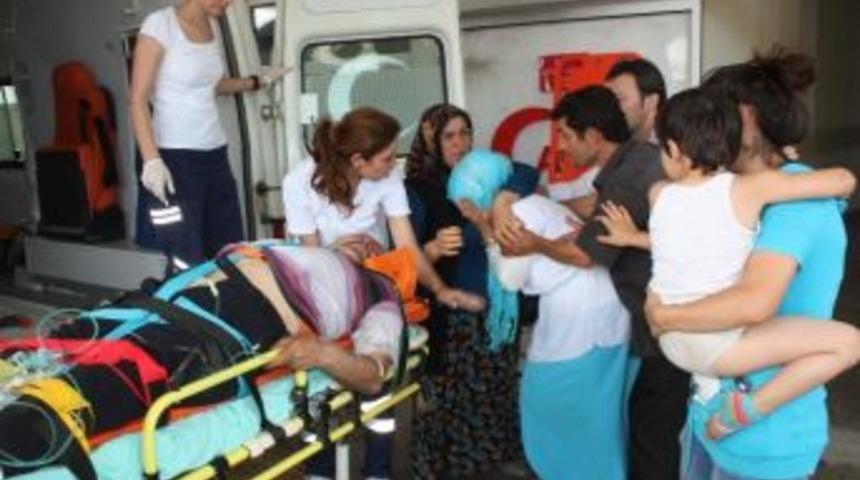 El Freni İndirilen Otomobil U&ccedil;uruma Yuvarlandı: 4 Yaralı