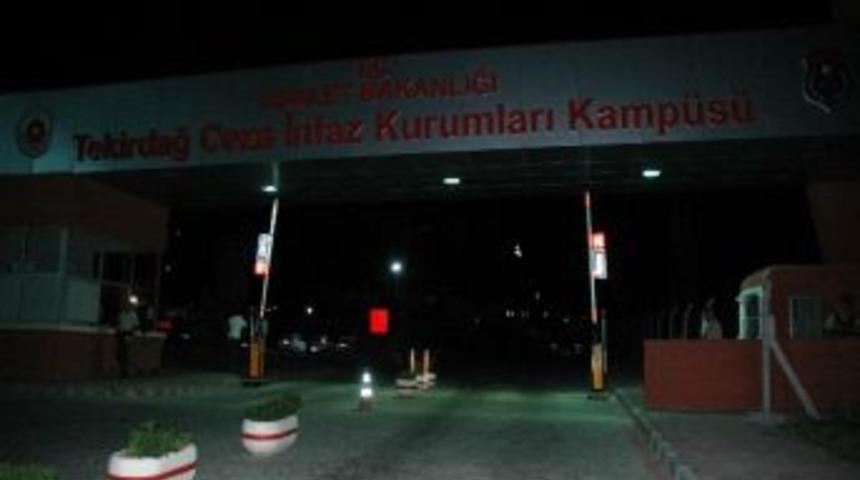 Pkk&rsquo;lı H&uuml;k&uuml;ml&uuml;ler Cezaevinde Yangın &Ccedil;ıkardı