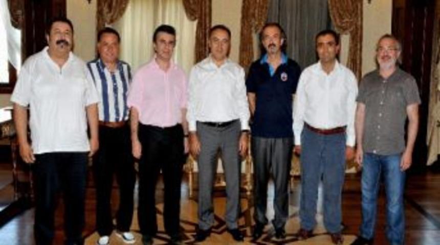Vali Altıparmak Rehberler Odası Y&ouml;neticileri İle Bir Araya Geldi