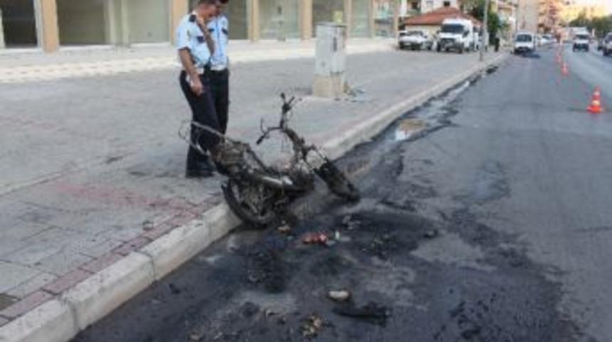İzmir&rsquo;de Trafik Kazası: 1 &Ouml;l&uuml;