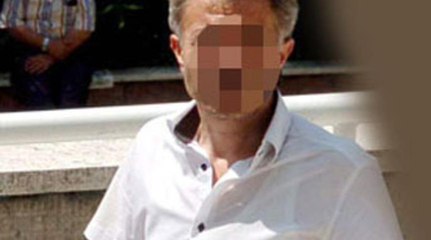 İlişkiye girmeyen eşini bı&ccedil;akla yaraladı