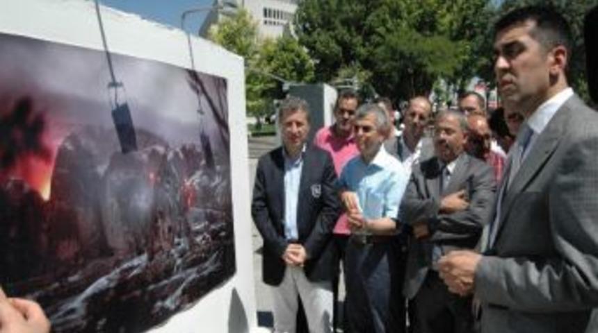 Zaman Gazetesi Fotoğraf Sergisi A&ccedil;tı