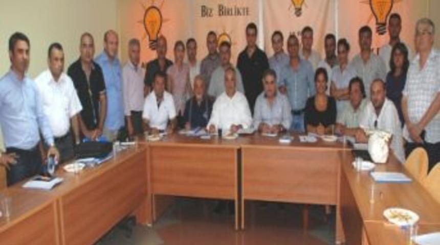Ak Parti İzmir İl Başkanlığı Tanıtım Ve Medya Başkanları Toplantısı Yapıldı