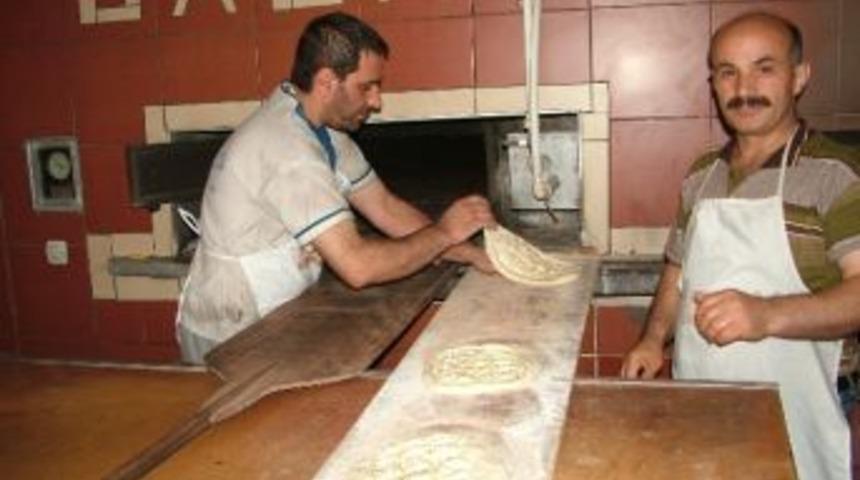 Ramazan Pidesi Bug&uuml;n Tezgahta