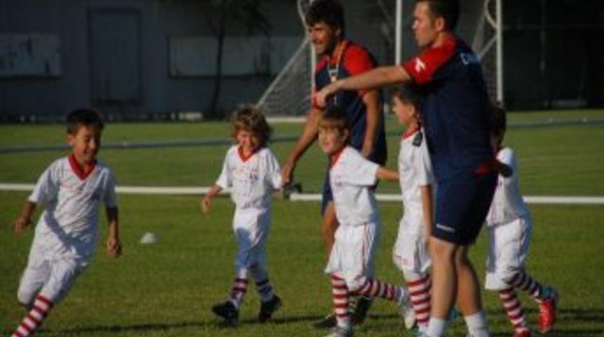 Geleceğin Futbol Yıldızları Yetişiyor