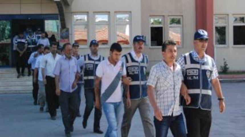 Hayali &Uuml;r&uuml;nle Ticaret Yapıp, Bakanlığı Dolandırmaya Kalktılar