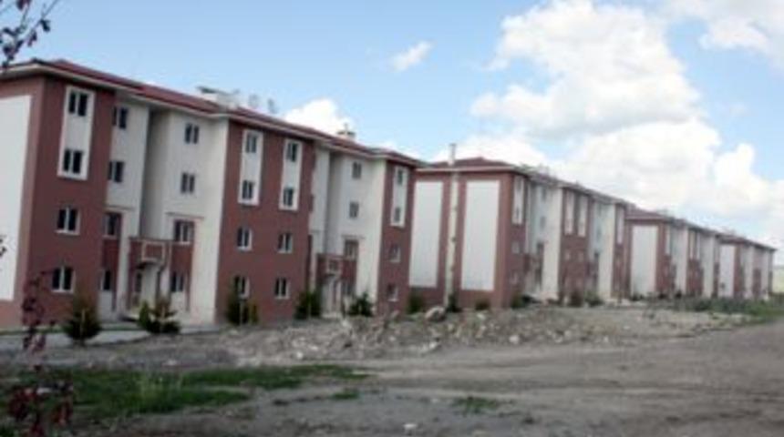 TOKİ zedeler evlerini istiyorlar