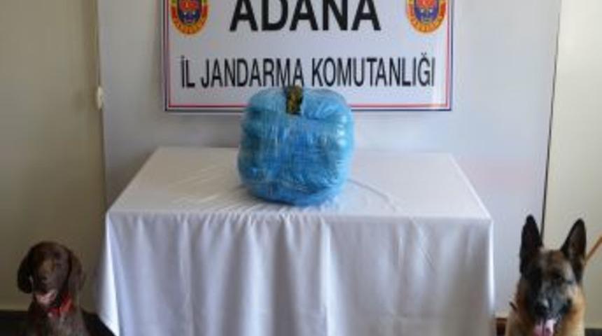 Yolcu Valizinden 11 Kilo Esrer &Ccedil;ıktı