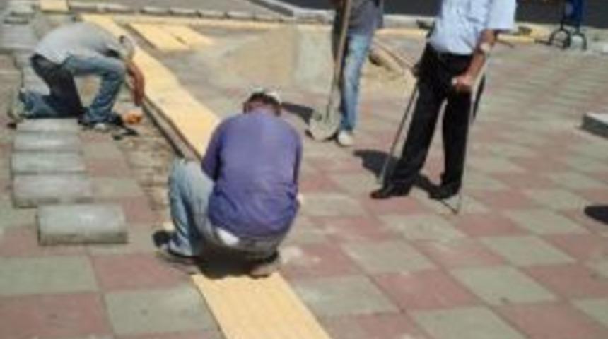 G&ouml;rme Engelliler İ&ccedil;in Hissedilebilir Y&uuml;zey &Ccedil;alışmaları Başladı