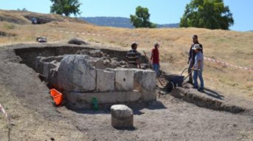 Tabae Antik Kentindeki Kazılara D&ouml;rt &Uuml;niversite Katılıyor