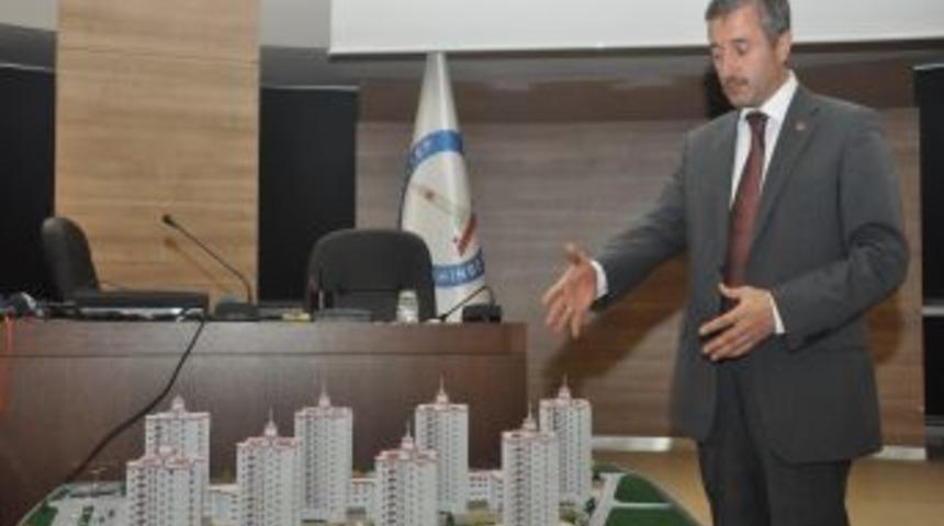 Tahmazoğlu, T&uuml;rkiye&rsquo;ye &Ouml;rnek G&ouml;sterilen Kentsel D&ouml;n&uuml;ş&uuml;m &Ccedil;alışmalarını Anlattı