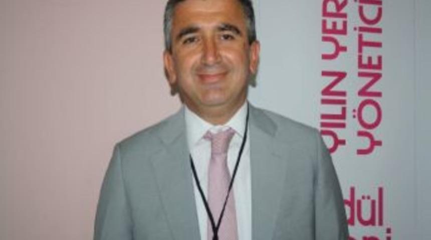 Ak&ccedil;akoca Belediye Başkanı Albayrak&rsquo;a &lsquo;yılın En İyi Yerel Y&ouml;neticisi&rsquo; &Ouml;d&uuml;l&uuml; Verildi