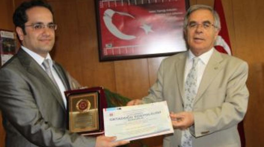 İşadamı Yasin Bakır'a teşekk&uuml;r plaketi