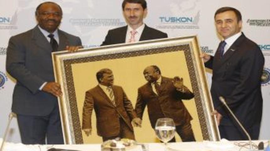 Gabon Cumhurbaşkanı'ndan T&uuml;rk Işadamlarına '&uuml;lkemde Konut Yapın' &Ccedil;ağrısı