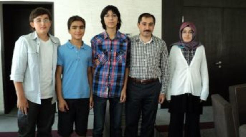 SBS&rsquo;de Dereceye Giren Ufuklu &Ouml;ğrenciler &Ouml;d&uuml;llendirildi