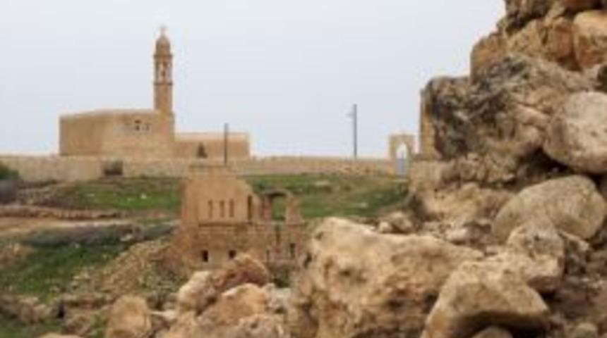 'Aynkef&rsquo;ten Ayvert&rsquo;e' Adlı Belgesel Filmde S&uuml;ryaniler Anlatılıyor