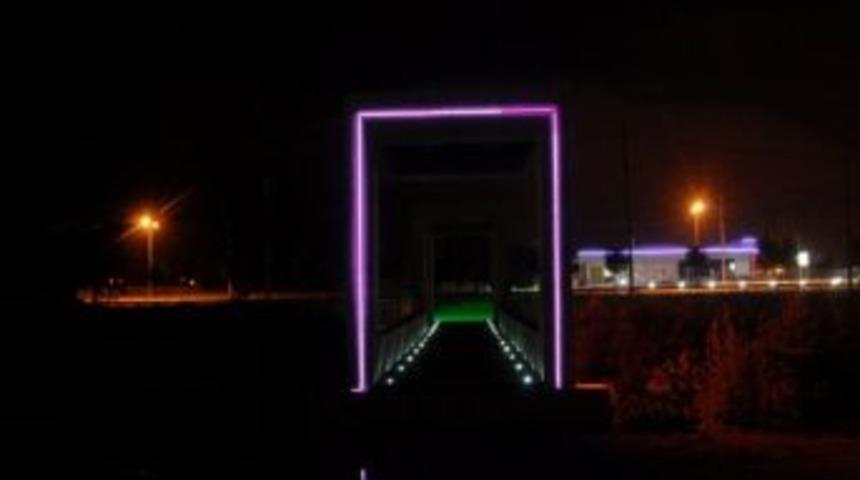 Yazlık Led K&ouml;pr&uuml;lerle Işıl Işıl Parlayacak