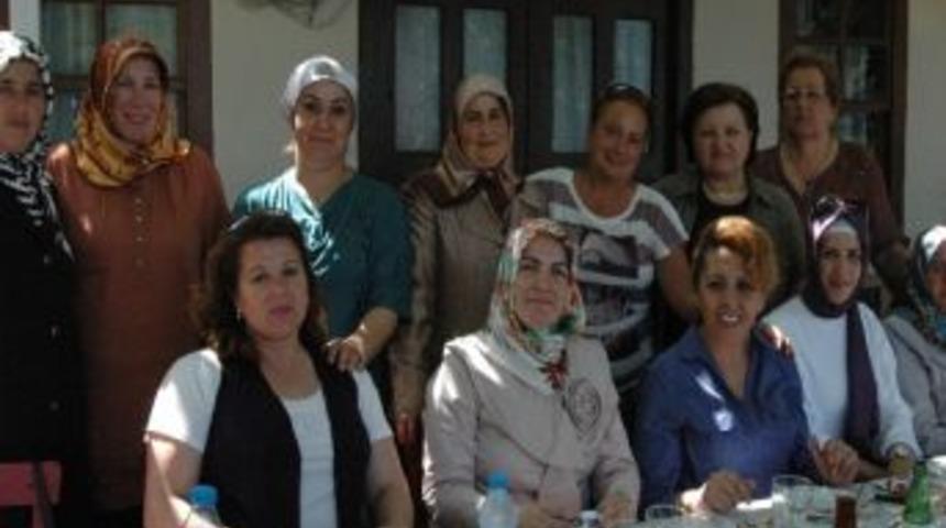 Ak Parti Kadın Kolları, Cide&rsquo;de Buluştu