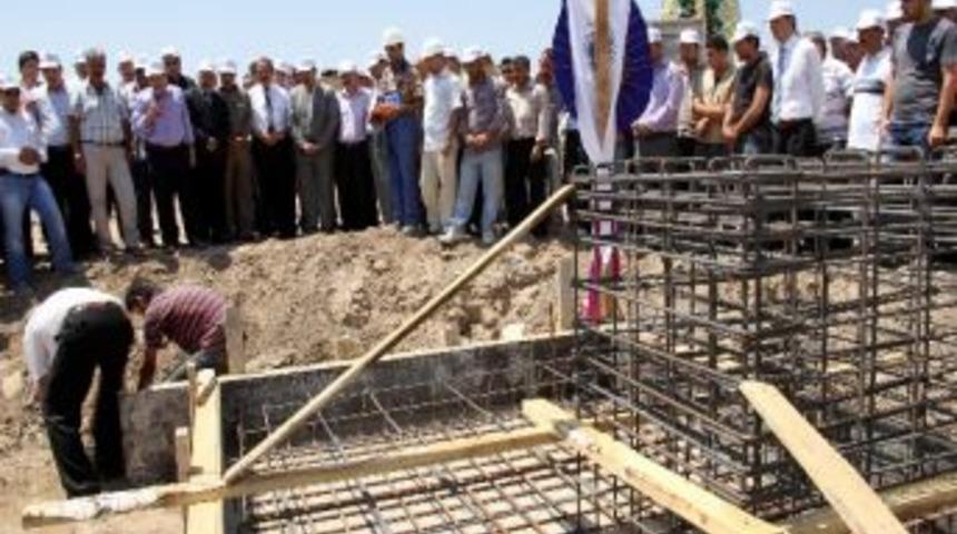 Eski Sanayi Esnafları İ&ccedil;in Yapılacak İşyerlerinin Temeli Atıldı