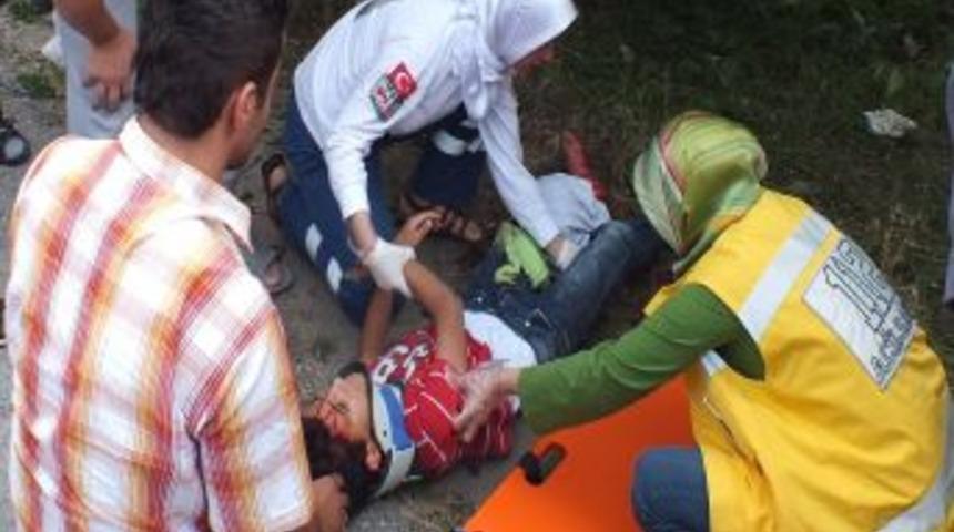 Otomobilin &Ccedil;arptığı Bisikletli &Ccedil;ocuk Yaralandı