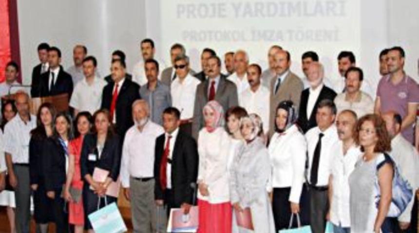 Edremit Eğitim G&ouml;n&uuml;ll&uuml;leri Derneği'nin &Uuml;&ccedil; Projesi Kabul Edildi
