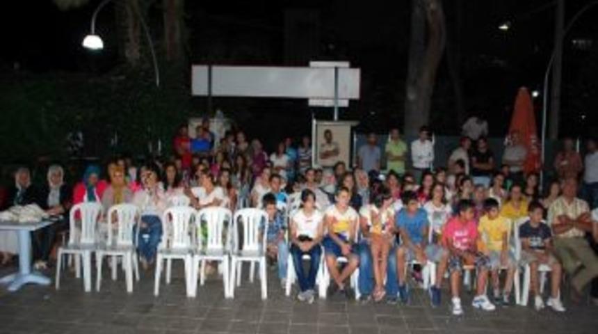 Gen&ccedil;lik Hizmetleri Ve Spor M&uuml;d&uuml;rl&uuml;ğ&uuml; Bilgilendirme Toplantısı D&uuml;zenledi