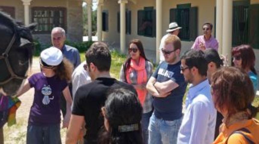 T&uuml;rkiye&rsquo;nin Ilk Atlı Turizm Rehberleri Geliyor