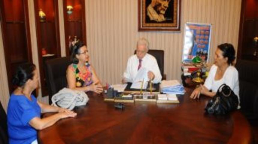 Yaşlılar İ&ccedil;in Proje &Uuml;rettiler