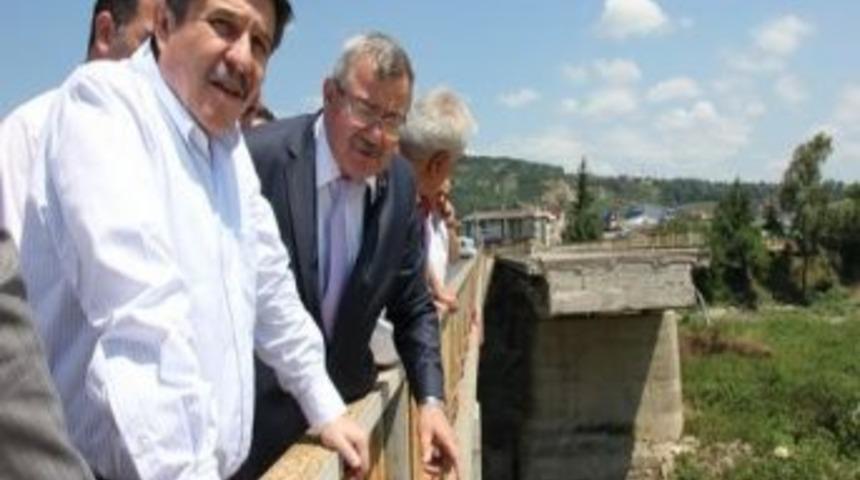 Ak Parti Genel Başkan Yardımcısı Tanrıverdi K&ouml;pr&uuml;y&uuml; İnceledi