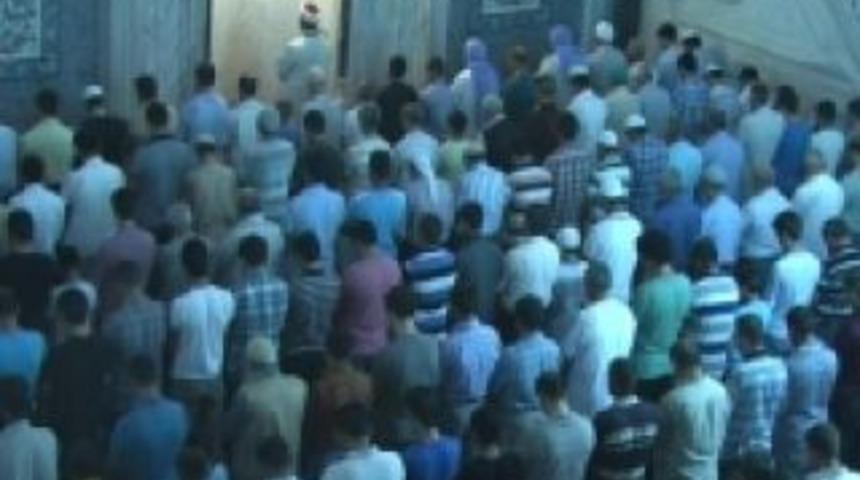 İlk teravih, sahur ve oru&ccedil;...