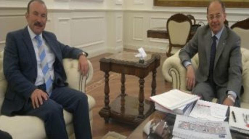 Başkan Doğan, Projelerini Sağlık Bakanı Recep Akdağ İle Paylaştı