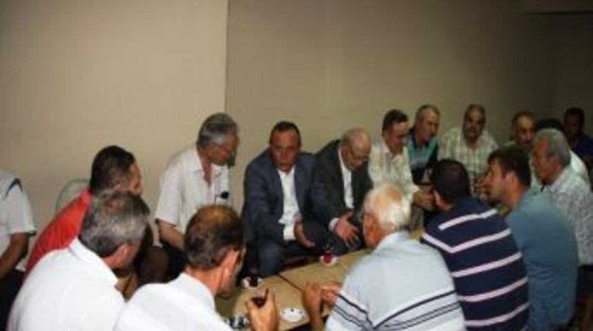 Vali Kızılcık, Halkla İ&ccedil; İ&ccedil;e