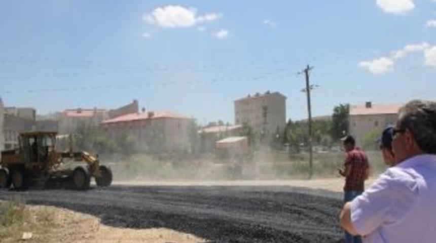 Hastane B&ouml;lgesinde Asfalt &Ccedil;alışması