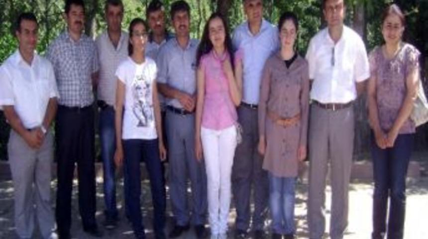 Doğanşehir'de Sbs Birincisi Ve İlk 10'a Girenlere &Ouml;d&uuml;l Verildi