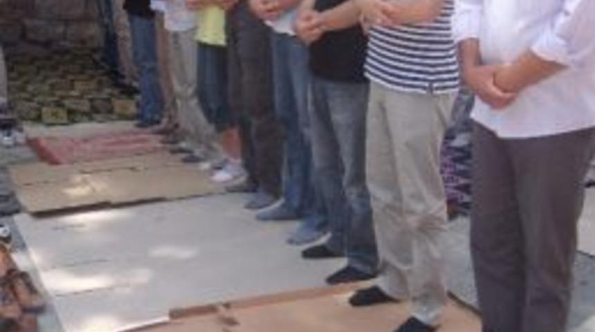 K&uuml;tahya'da Ramazanın İlk Cuması