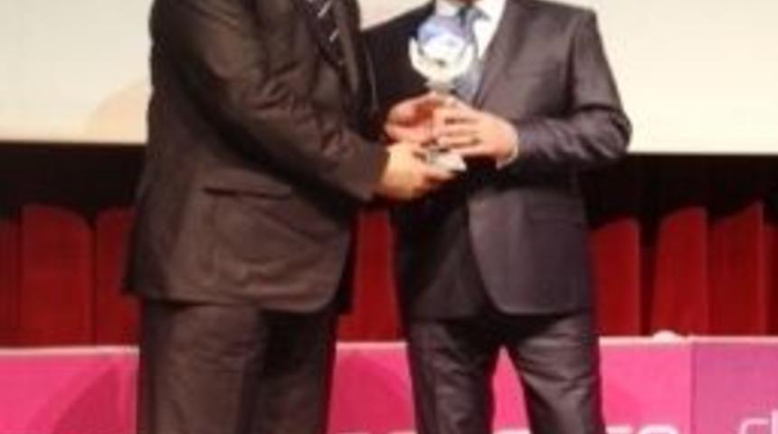 Köse Belediye Başkanı Aygün'e 'Yılın Yerel Yöneticisi' Ödülü