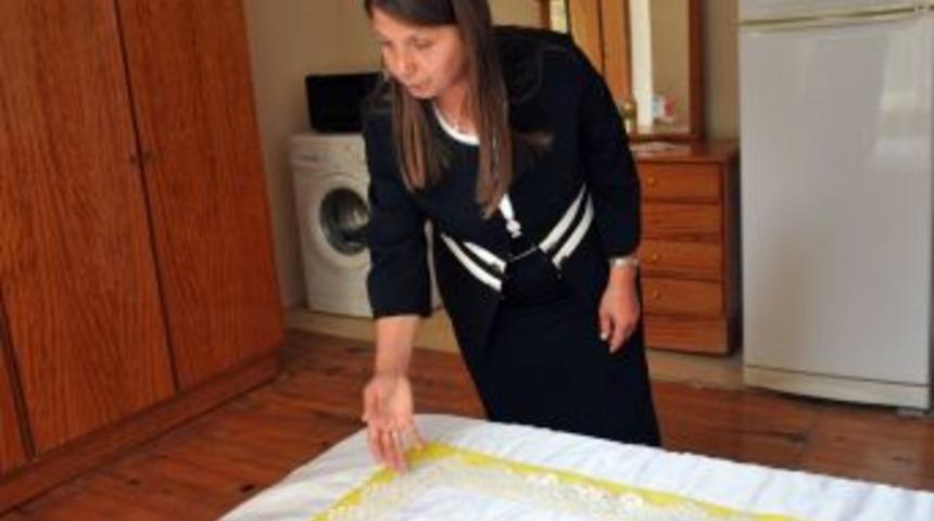 Belediye, Muhta&ccedil; Ailenin Y&uuml;z&uuml;n&uuml; G&uuml;ld&uuml;rd&uuml;