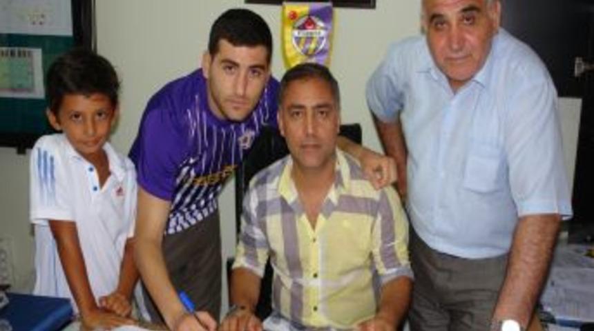 Ey&uuml;pspor, Koray Kurt'la S&ouml;zleşmesini 1 Yıl Daha Uzattı