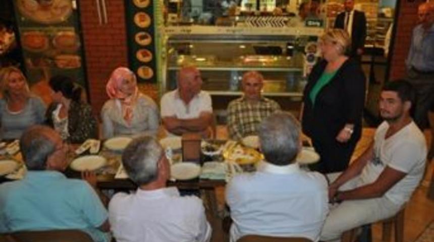 İlk sahurunu vatandaşlarla yaptı&hellip;