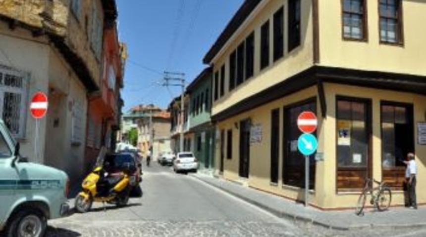 Uşak Belediyesi Tarihi Evlerin Restorasyonuna &Ouml;nem Verecek