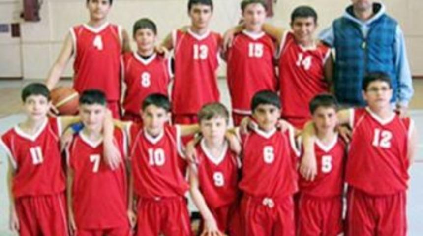 Sporcular The Best Five Basketbol Yaz Eğitim Kampına Gidiyor