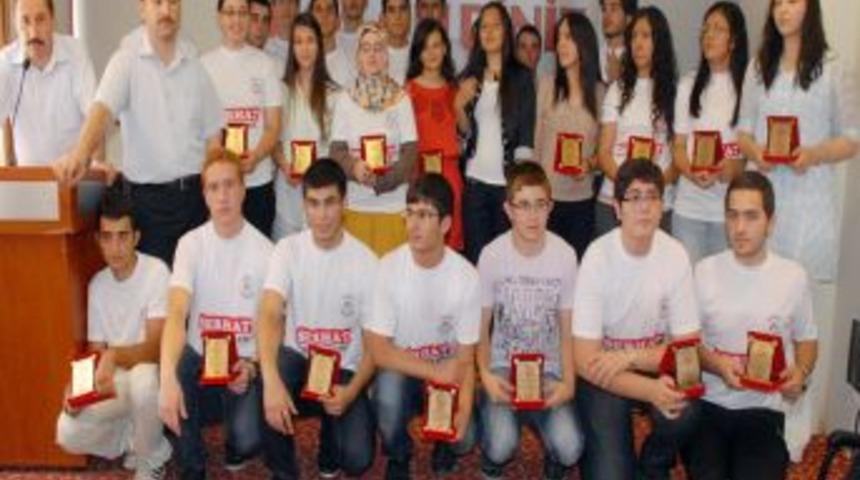 Serhat Dershanesi'nin 34 &Ouml;ğrencisi LYS&rsquo;de Derece Yaptı