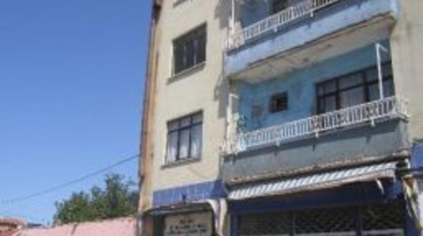 L&uuml;leburgaz&rsquo;da İntihara Teşebb&uuml;s