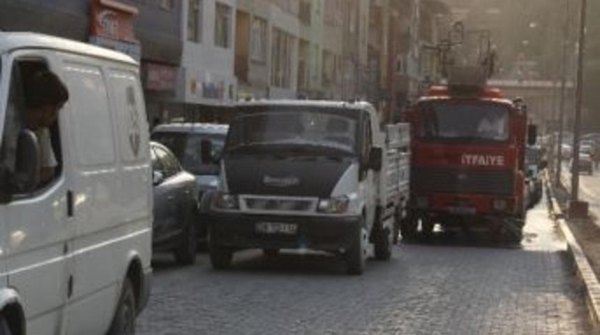 İtfaiye Aracına Aldırış Eden Yok